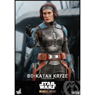 Figura Bo-Katan Hot Toys O Mandaloriano 28 cm