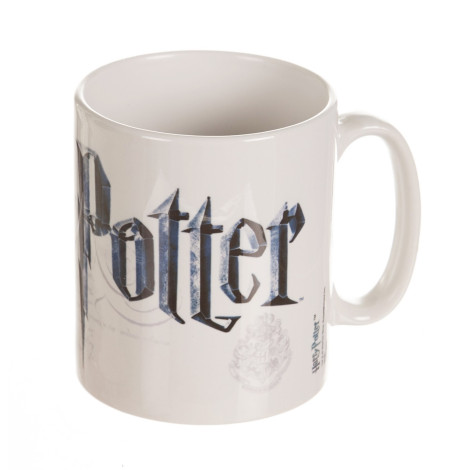 Caneca com o logotipo de Harry Potter