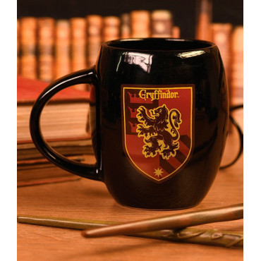 Caneca oval Harry Potter com uniforme da Grifinória