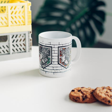 Caneca com emblema de parede Attack On Titan