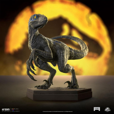 Figura Jurassic Park Velociraptor Azul Iron Studios