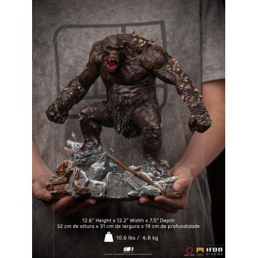 Figura Ogre de God Of War à escala artística