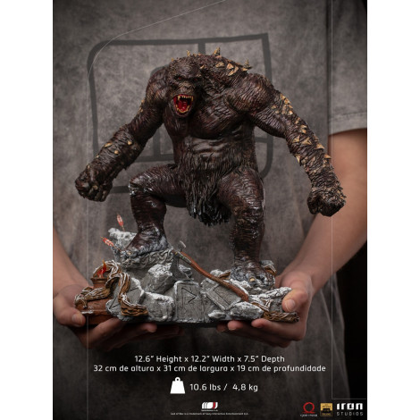 Figura Ogre de God Of War à escala artística