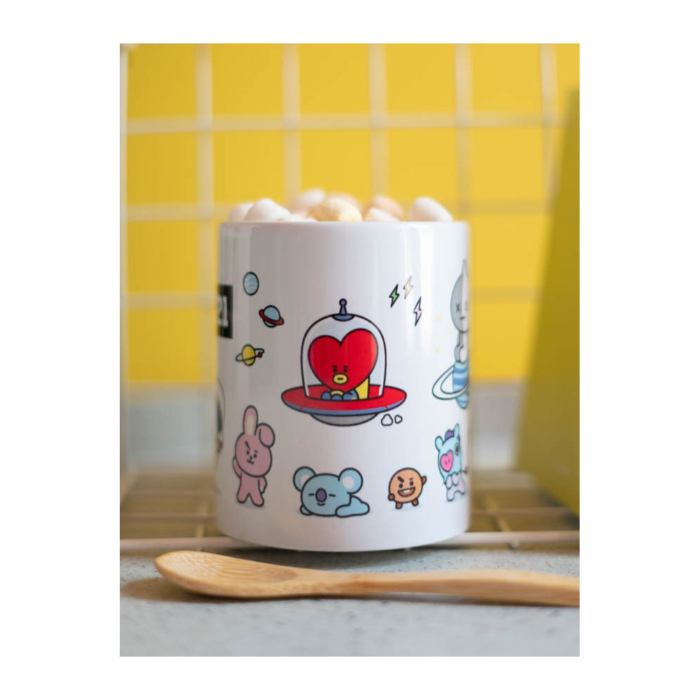 Caneca BT21 Characters